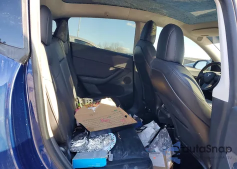 2020 Tesla Model Y z USA, uszkodzony, nr VIN 5YJYGDEE6LF029597